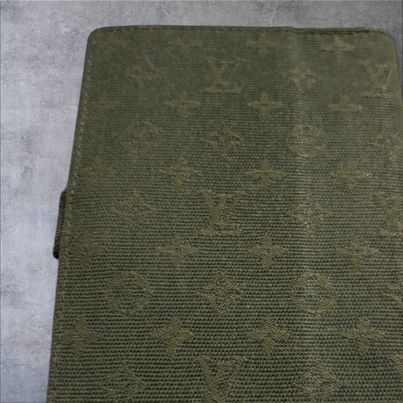 Louis Vuitton Vintage Olive Green Personal Agenda - Picture 5 of 8